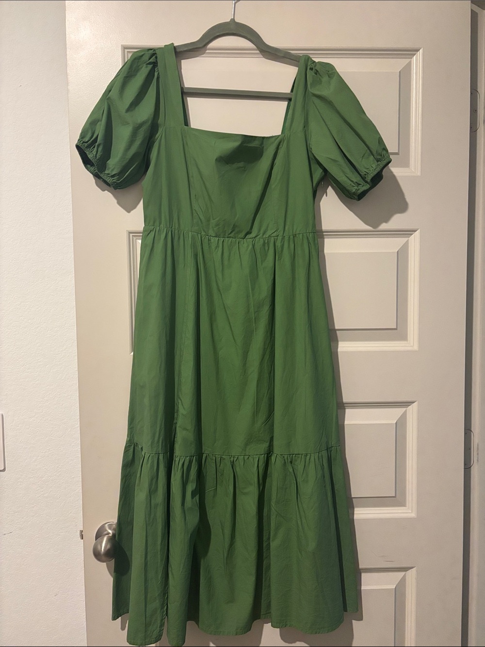 Astr Green Square-Neck Puff Sleeve Midi Dress